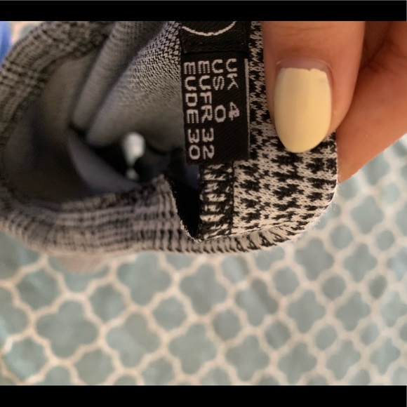 Gingham skirt with lace- never worn - Picture 2 of 2